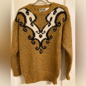 Vintage sweater with gorgeous yoke design So cute and cozy for fall!